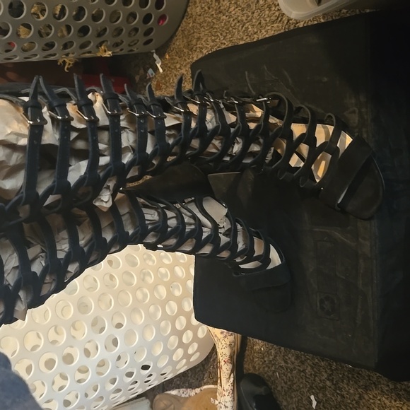 Shoes - Picture 1 of 2